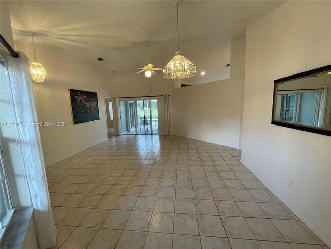 Foto del edificio - 2710 Augusta Dr