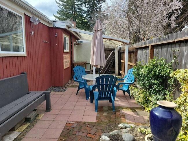 Foto del edificio - Commercial Lease Opportunity – Jacksonville, Oregon