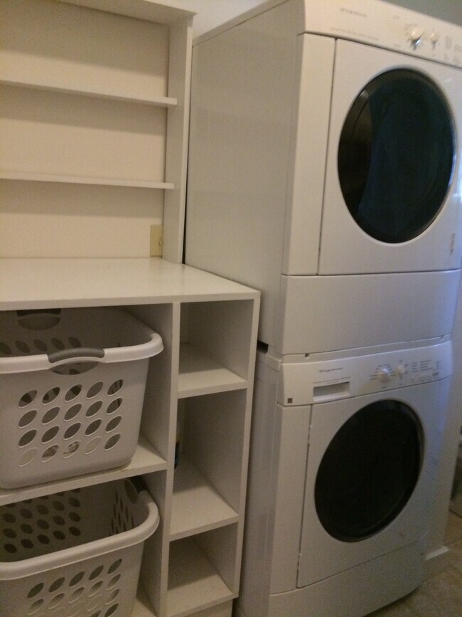 Laundry - 403 Ferry Road