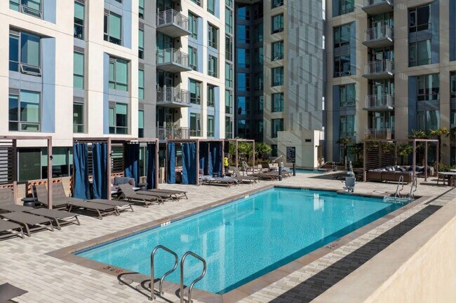 Foto del edificio - 240 S Taaffe St