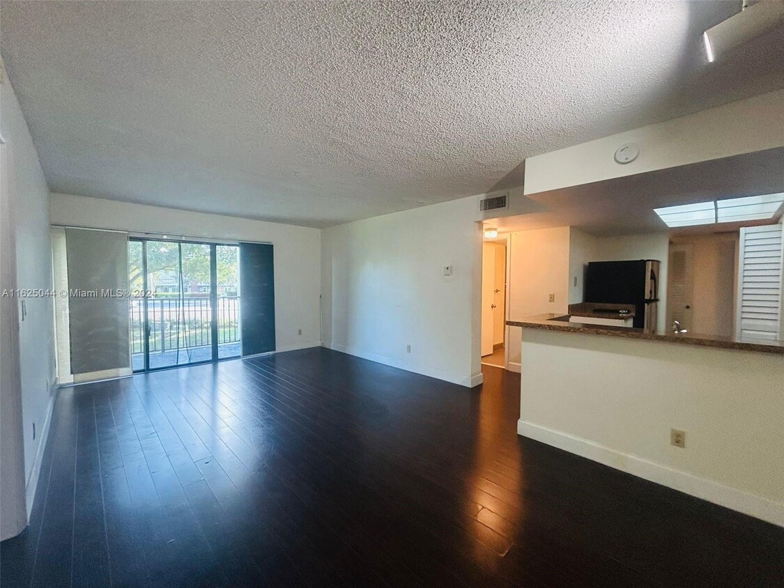 Primary Photo - 9022 W Atlantic Blvd