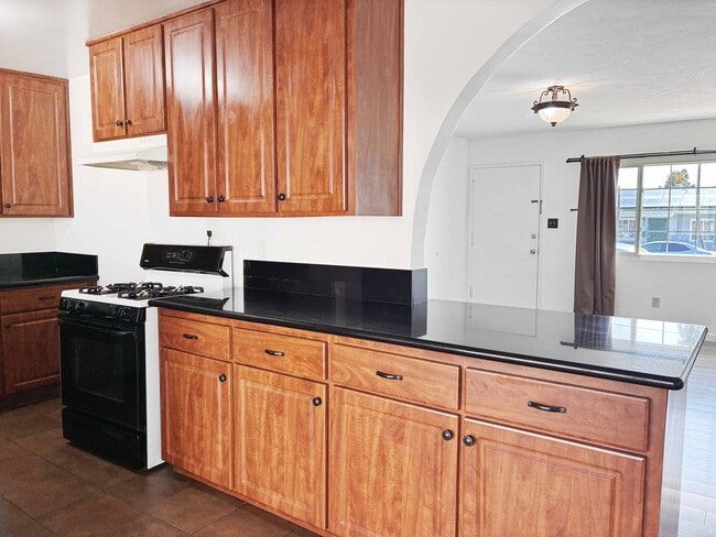 Building Photo - Bright 4BR Home with Solar, Spacious Yard ...