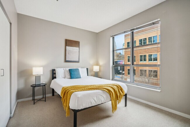Foto del edificio - 616 Washington Ave S