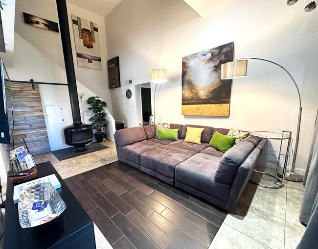 Foto del edificio - 3500 N HAYDEN Rd