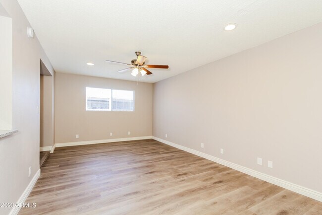 Building Photo - 3414 W Cholla St