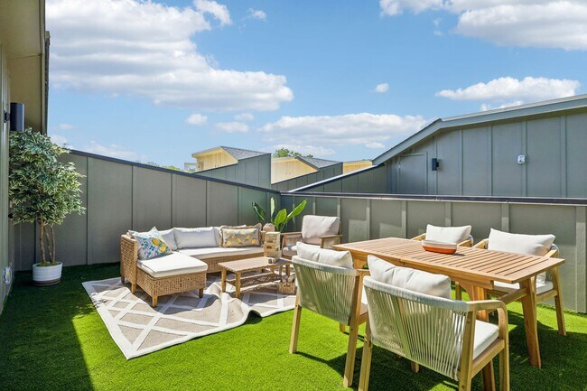 Foto del edificio - Wildwood Heights Townhomes