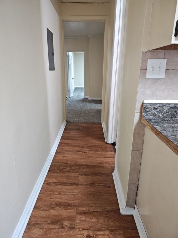 Foto del edificio - 850-850 Capouse Ave