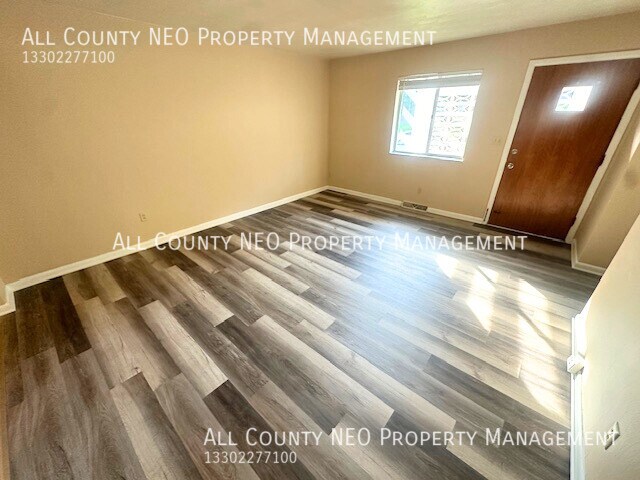 Building Photo - 2 Bedroom apartment close to downtown Cuya...