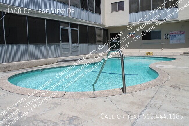 Building Photo - Newly Remodeled 2 Bedroom, 1 Bath w/ City ...
