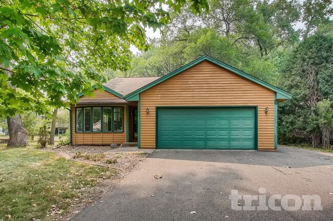 Building Photo - 8641 Emerson Ave N