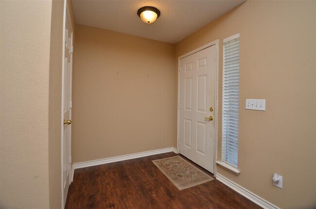 Foto del edificio - 3035 Valley Spring Trail