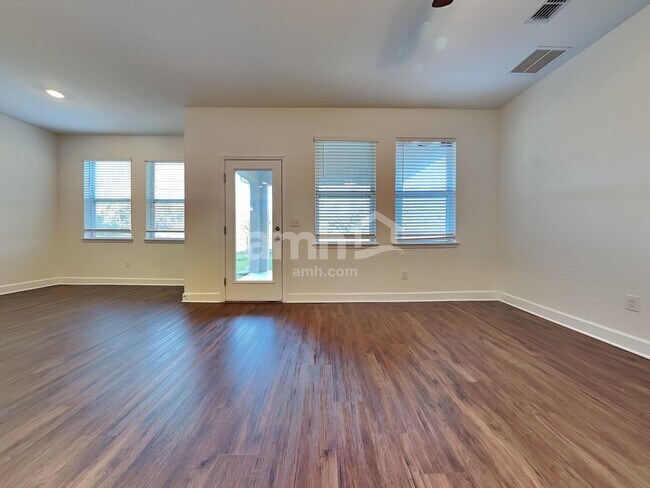 Building Photo - 1177 Walden Pond Dr