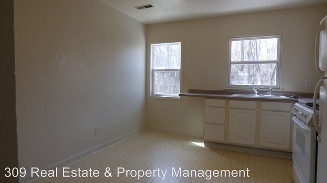 Foto del edificio - 148-156 Maywood Avenue