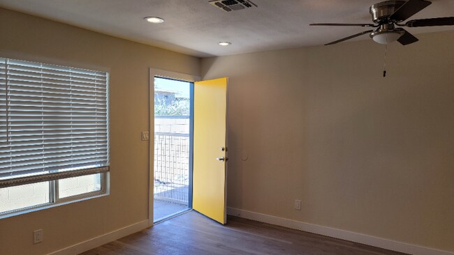 Foto del edificio - 2232 E Roosevelt St