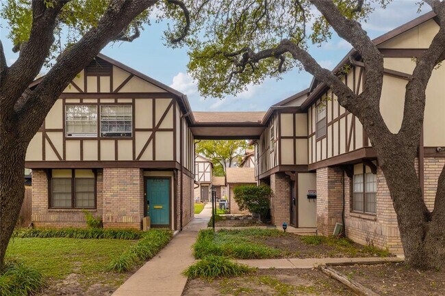 Foto del edificio - 7406 Shadow Hill Dr