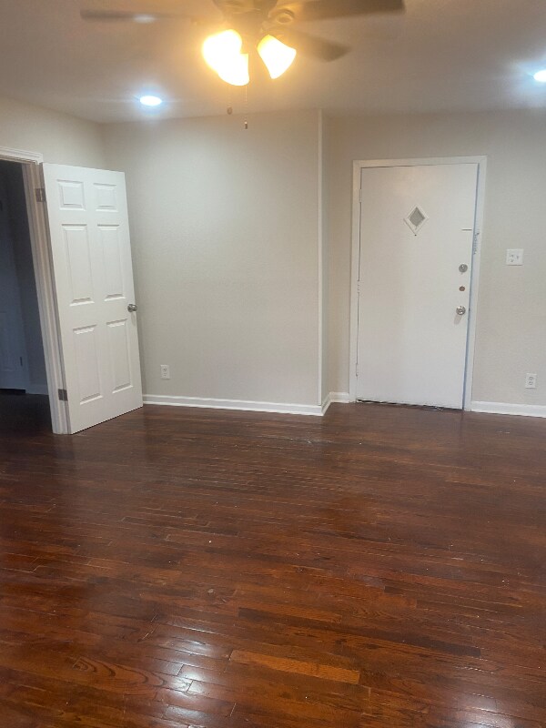 Foto del edificio - 1930 W Dallas St