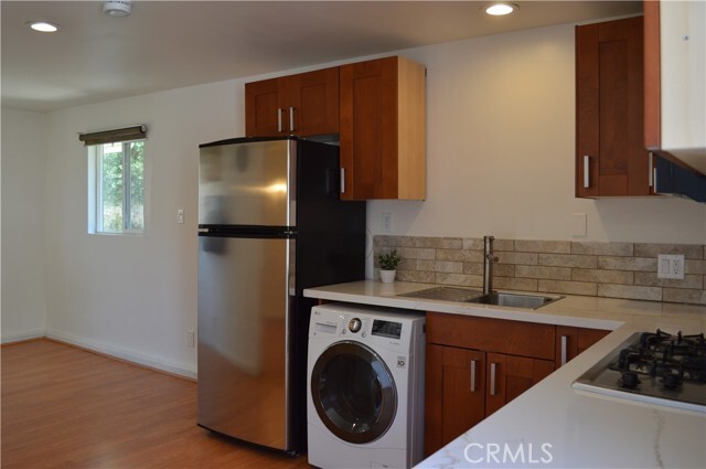 Foto principal - 20624 Kittridge St