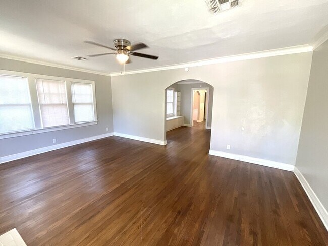 Building Photo - 1618 N Birmingham Pl