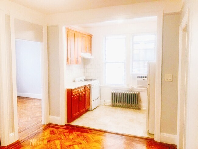 Building Photo - 34-29 43rd St