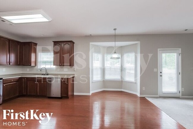 Building Photo - 5713 Parkstone Drive