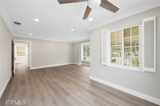 Foto del edificio - 2140 N Eastern Ave