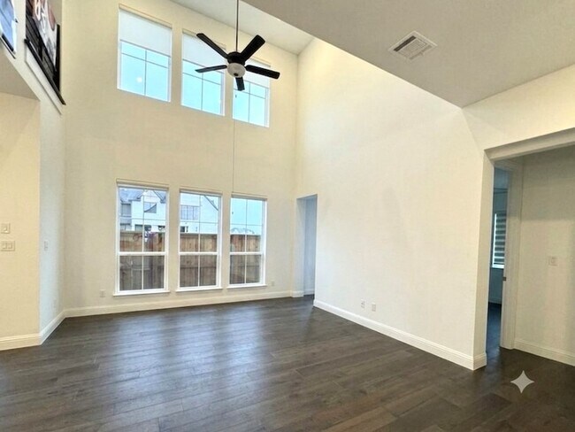 Building Photo - 13918 Bohannon Dr