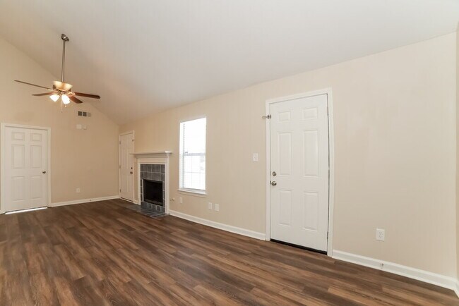 Building Photo - 1467 Waterton Trail