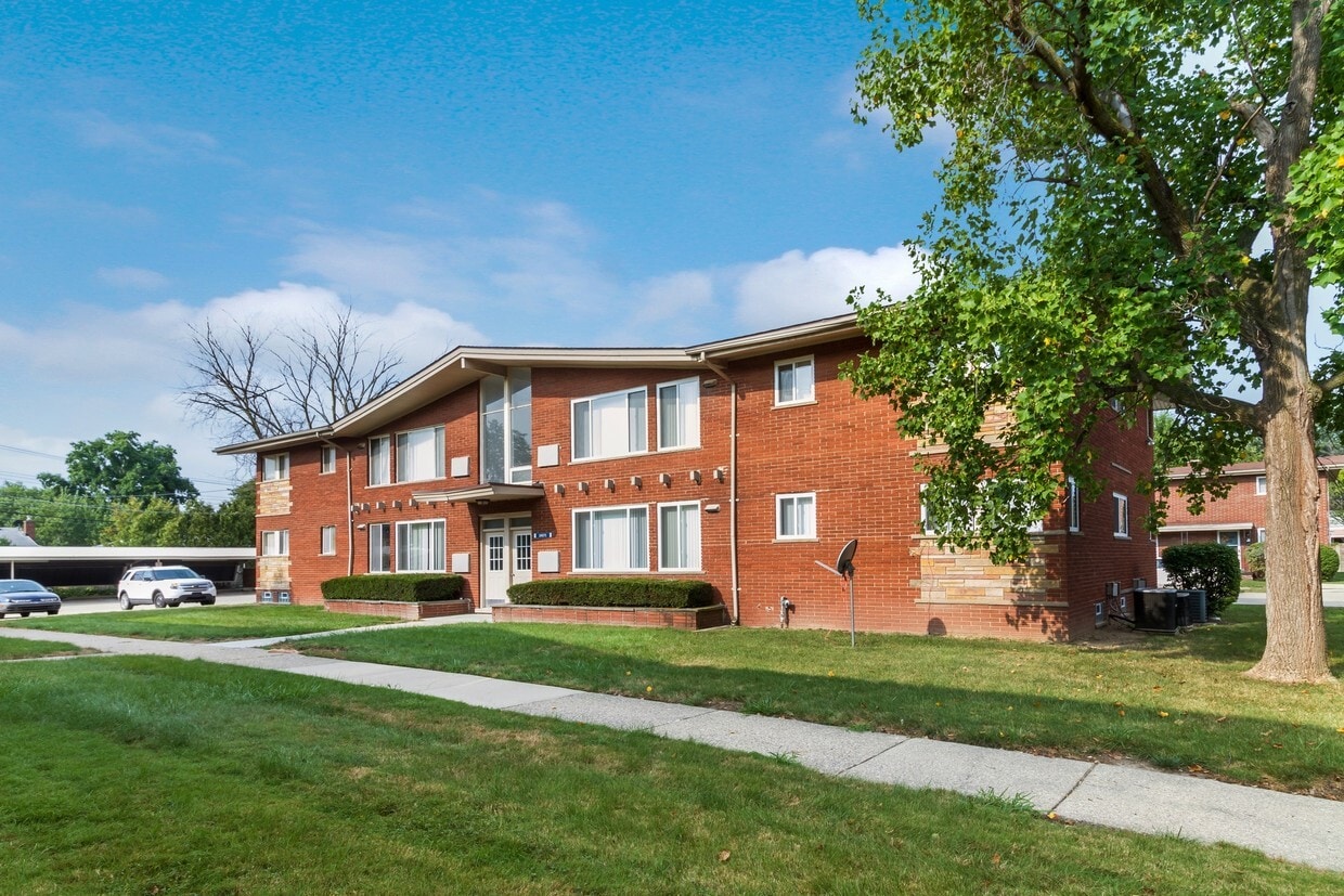 24563 Kelly Rd, Eastpointe, MI 48021 Apartments in Eastpointe, MI
