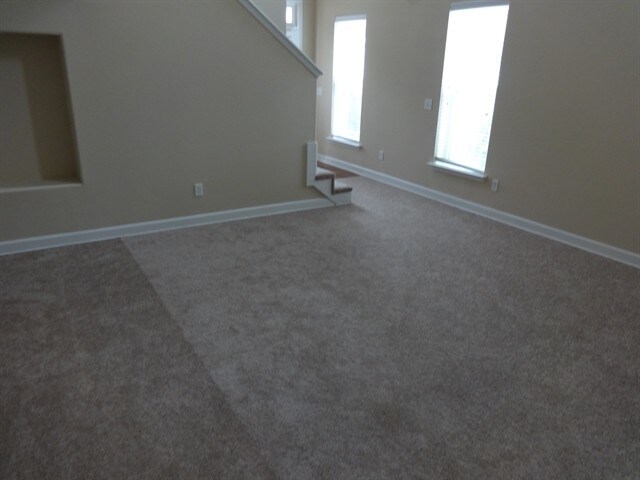 Foto del edificio - 130 Summer Hill Ct