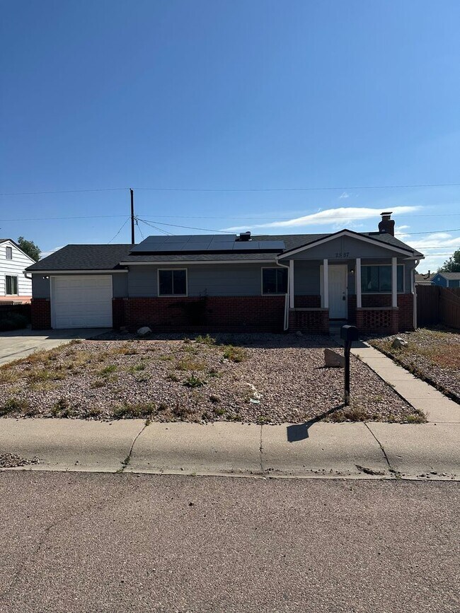 Building Photo - Beautiful 3 Bedroom Home for Rent on Chimayo