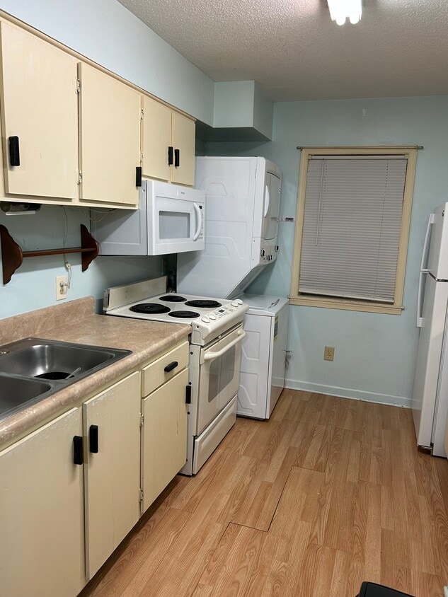 Foto principal - 225 Schultz St