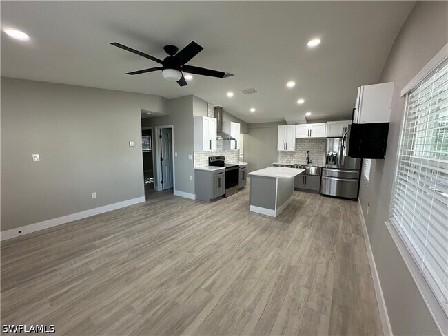 Foto del edificio - 7225 Buchanan Rd