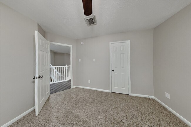 Foto del edificio - 3602 Windlewood Dr