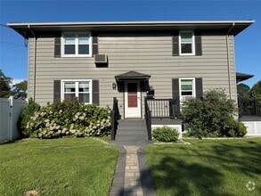 Building Photo - 215 Campagnoli Ave