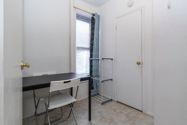 Foto del edificio - 248 E 91st St