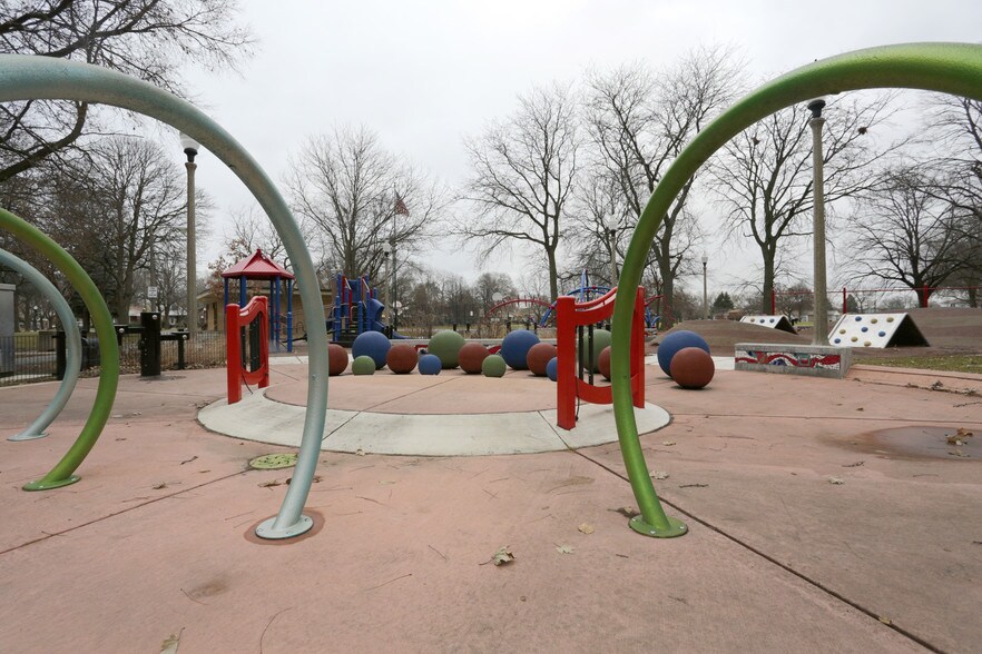 Picture of Chatham Chicago