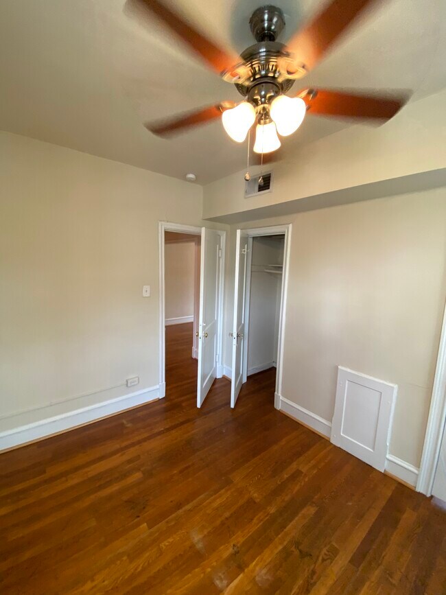 Foto del edificio - 3426 W Grace St