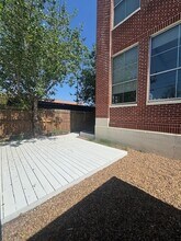 Building Photo - 1312 Live Oak St