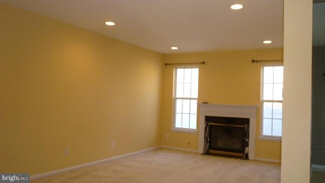 Building Photo - 107 Windsor Pond Rd