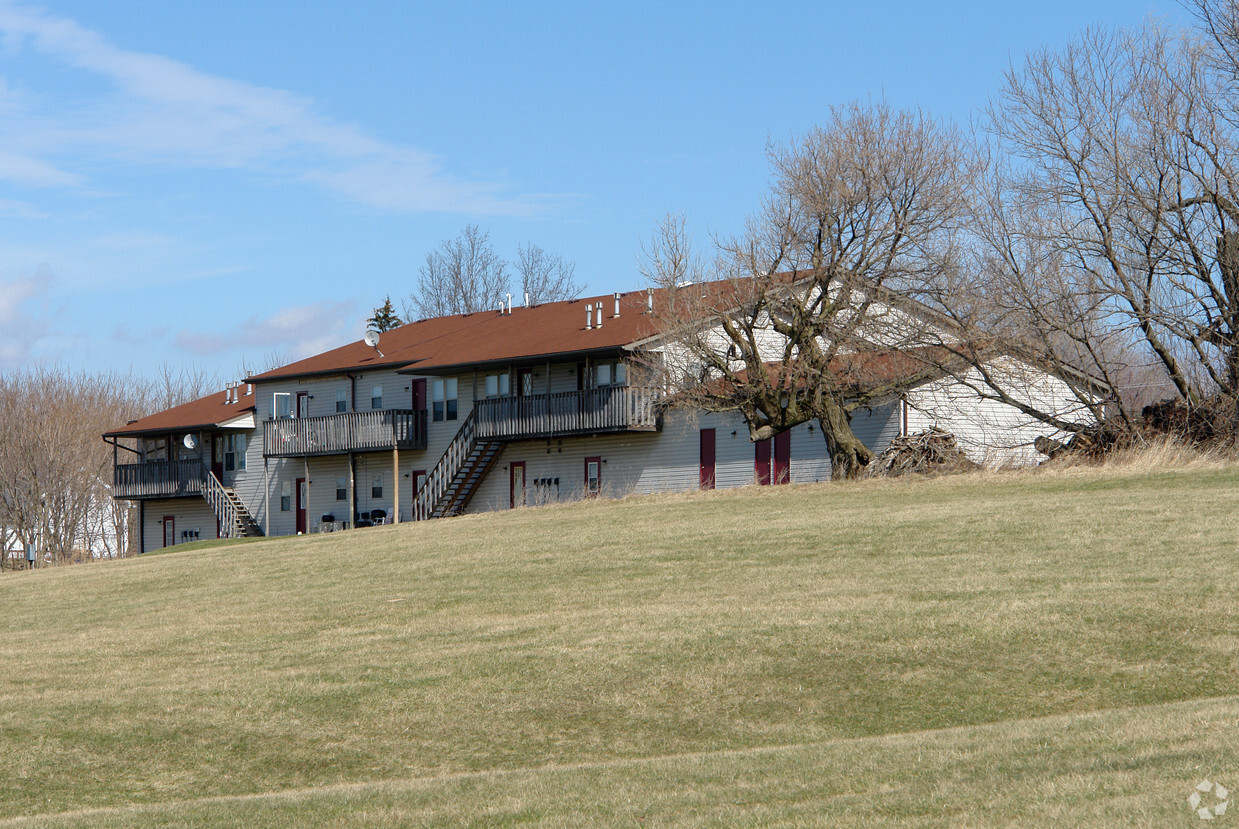 Primary Photo - Lakeside Square Apartments