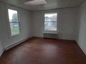 Building Photo - 1708 Grove Ave