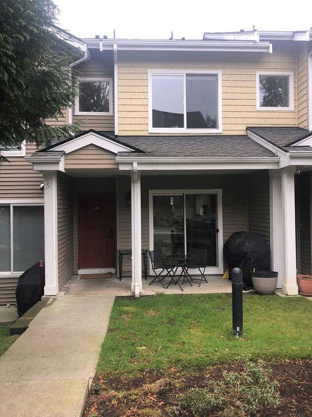 Primary Photo - 2bd/2.5ba Duvall House