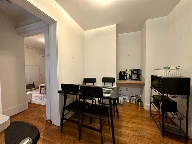 Foto del edificio - 462 Park Dr