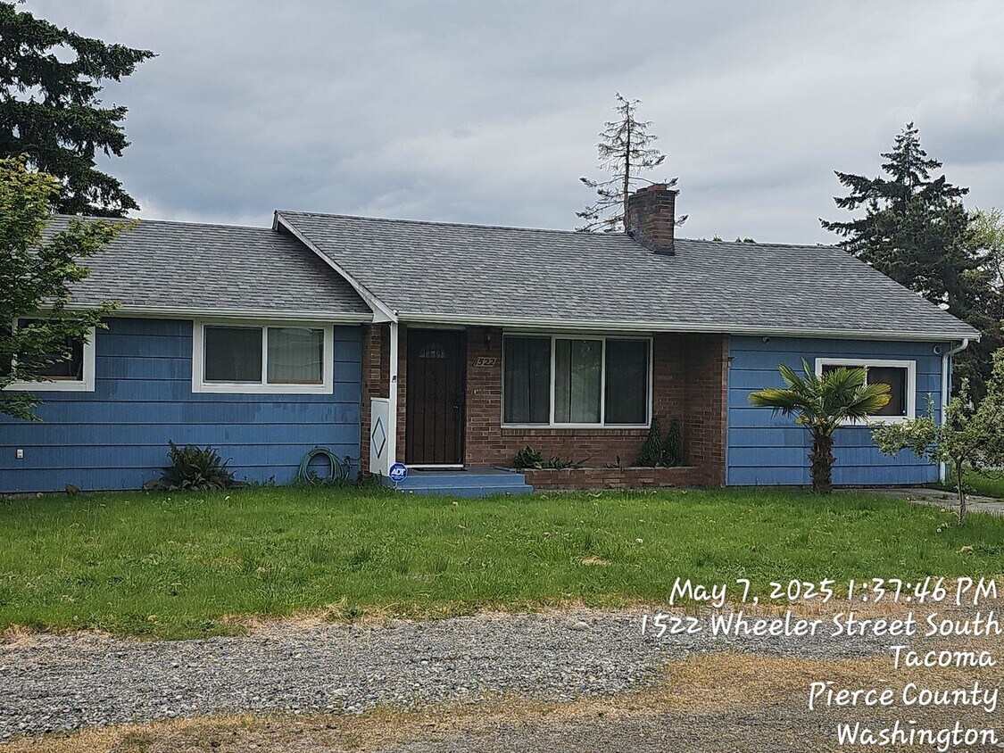 Primary Photo - South Tacoma Rambler - 3 bedroom 1 bathroo...