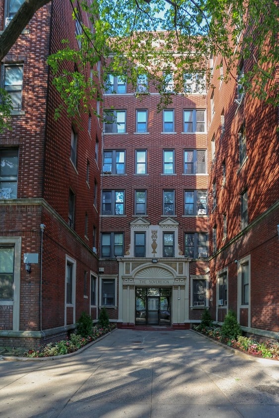 Primary Photo - 55 Parade Place