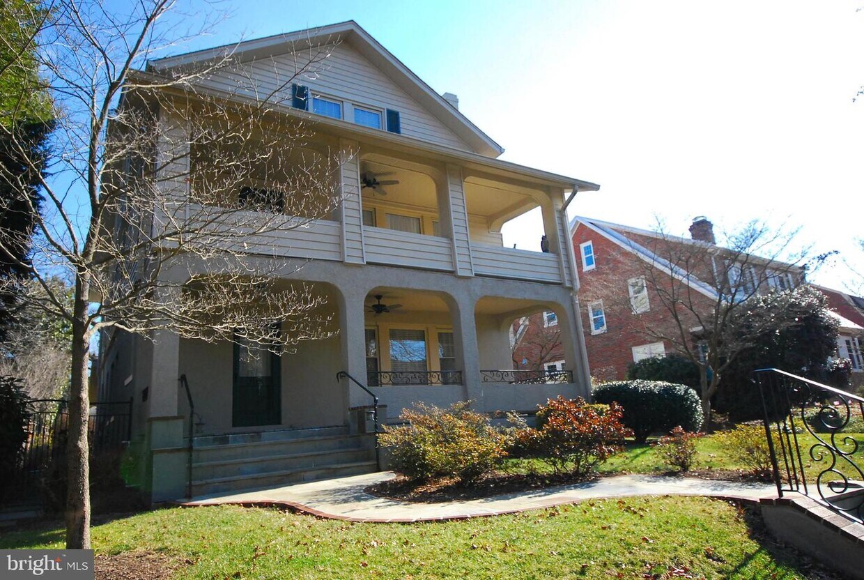 316 W College Terrace Unit 3, Frederick, MD 21701 Apartment for Rent in Frederick, MD