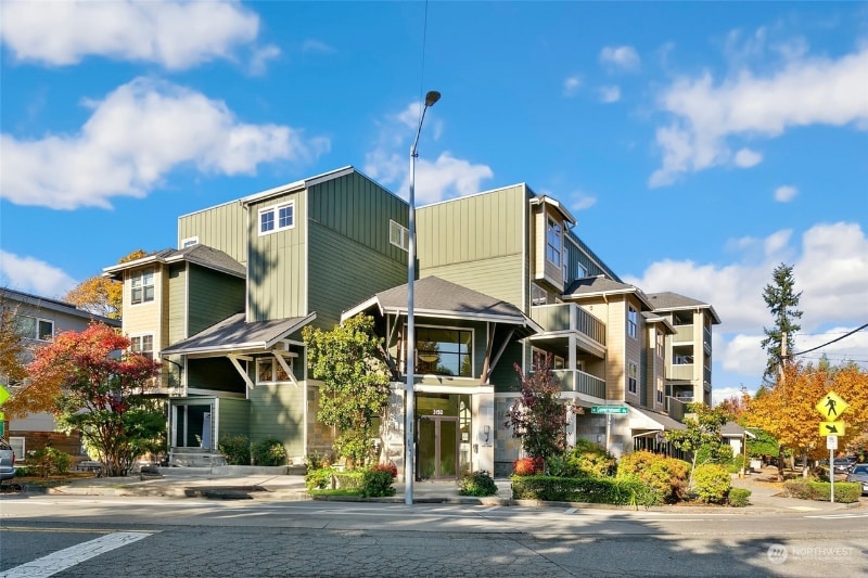 Foto principal - 3150 W Government Way