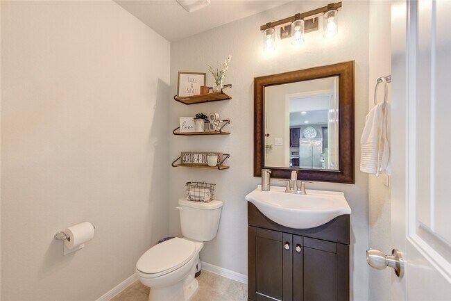 Foto del edificio - 29326 Dunns Creek Ct