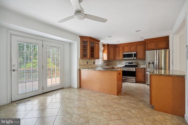 Building Photo - 4138 Meadow Field Ct