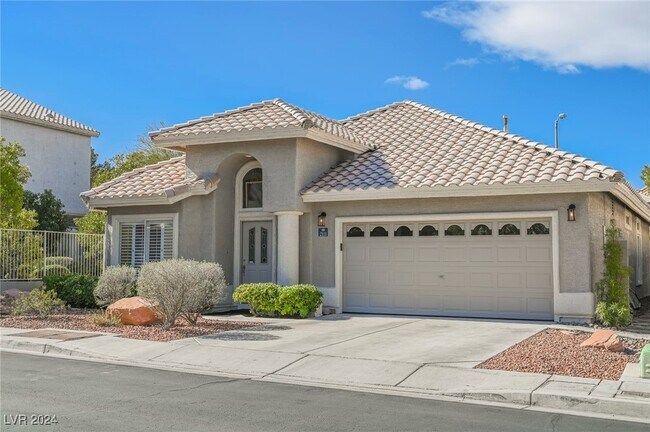 Building Photo - 2111 Eaglepath Cir